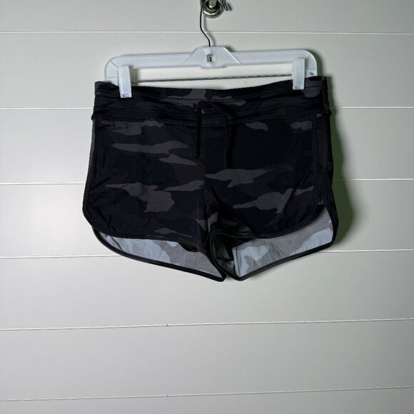 Athleta Pants - Athleta Camo Black Shorts Sz Small